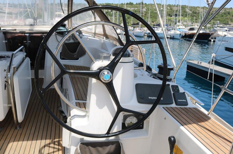 Book yachts online - sailboat - Sun Odyssey 469 - Nomia - rent