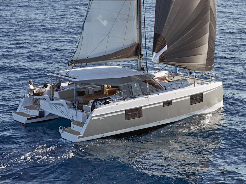 Book yachts online - catamaran - Nautitech 40.1 - Júlia - rent