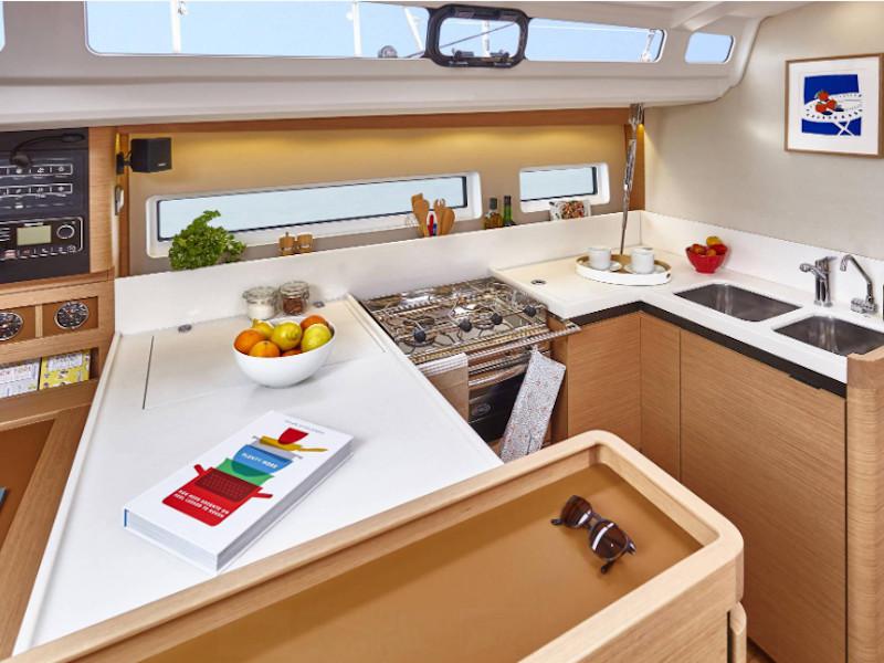 Book yachts online - sailboat - Sun Odyssey 440 - Diana - rent