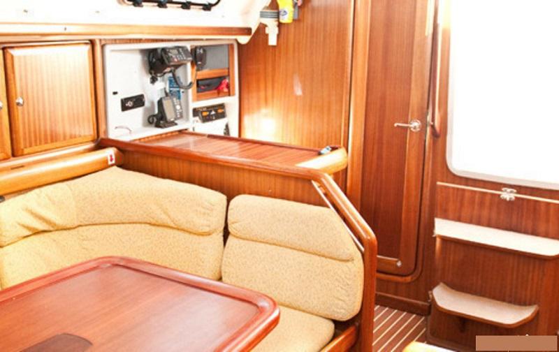 Book yachts online - sailboat - Bavaria 38 holiday - Dias - rent