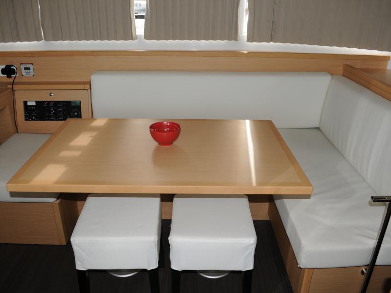 Book yachts online - catamaran - Lagoon 39 - CARPE DIEM - rent