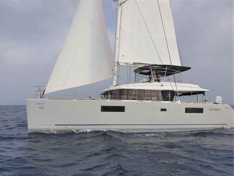 Book yachts online - catamaran - Lagoon 560 - Taipan - rent