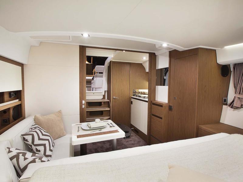 Book yachts online - motorboat - Leader 36 - PARTENOPE - rent