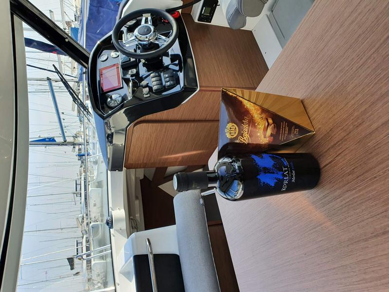 Book yachts online - motorboat - Merry Fisher 795 - Nemo - rent
