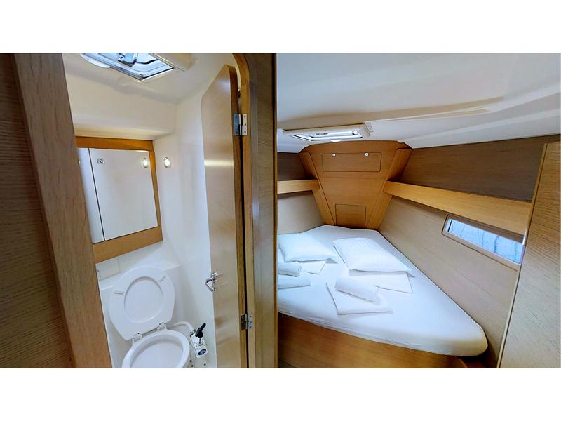 Book yachts online - sailboat - Dufour 410 Grand Large - Maja FB - rent