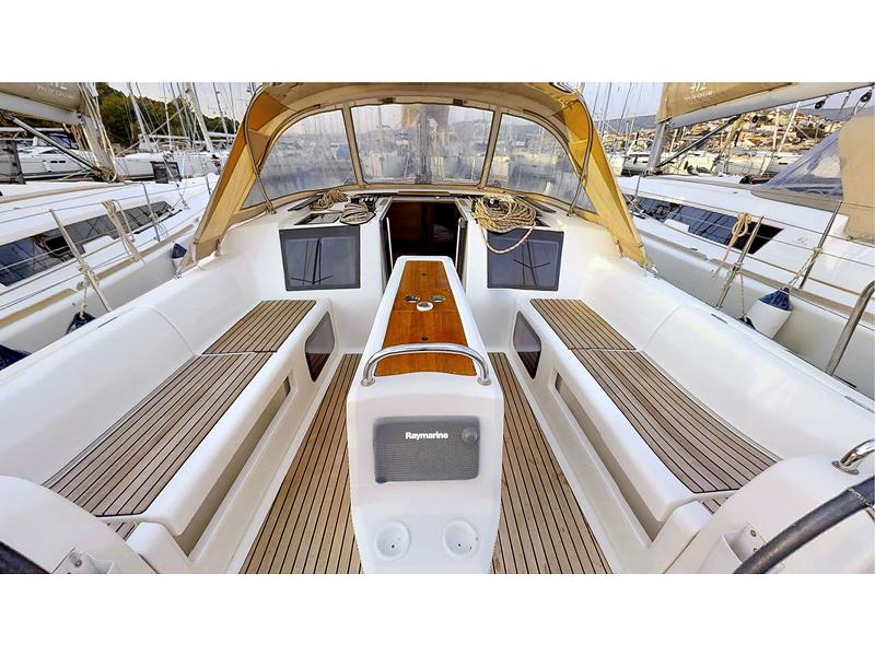 Book yachts online - sailboat - Dufour 410 Grand Large - Maja FB - rent