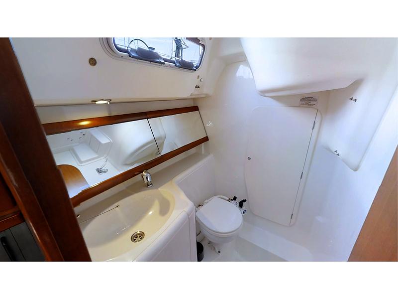 Book yachts online - sailboat - Dufour 325 Grand Large - Alma R  - rent