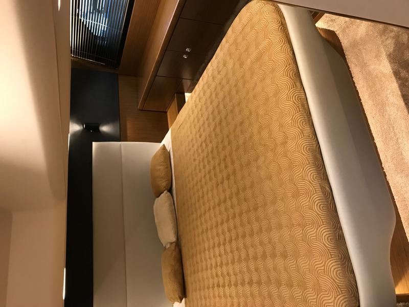 Book yachts online - motorboat - Bavaria R40 Fly - Azaadi - rent