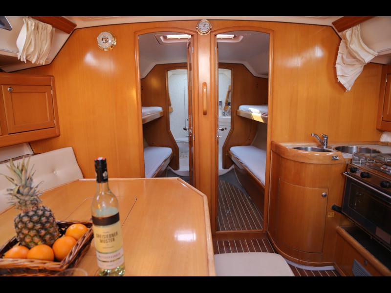Book yachts online - sailboat - Elan 431 - Kurba mala - rent