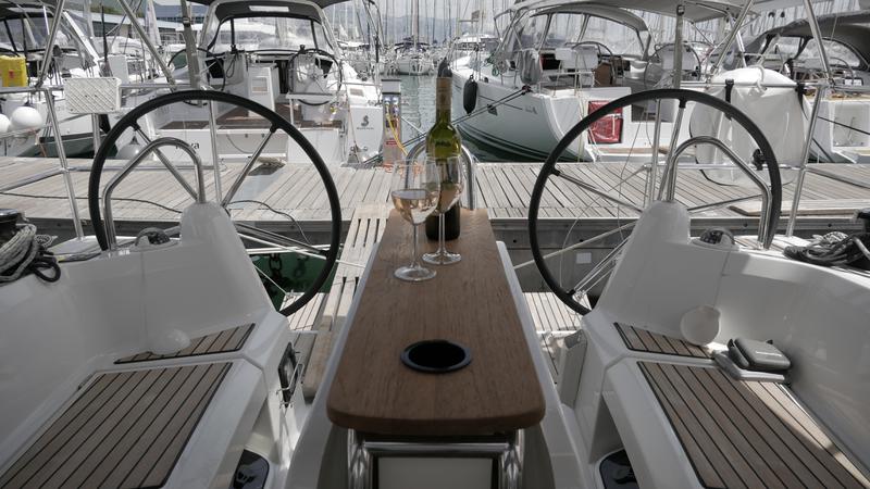 Book yachts online - sailboat - Sun Odyssey 349 - Cica - rent