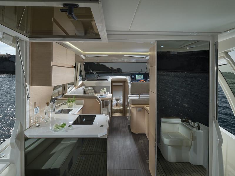 Book yachts online - motorboat - Greenline 39 - MAR - rent