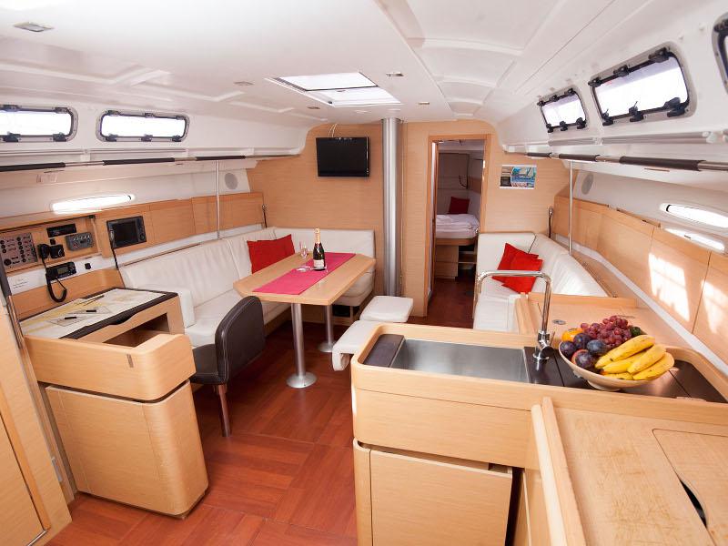 Book yachts online - sailboat - Beneteau First 45 - Carmenta - rent