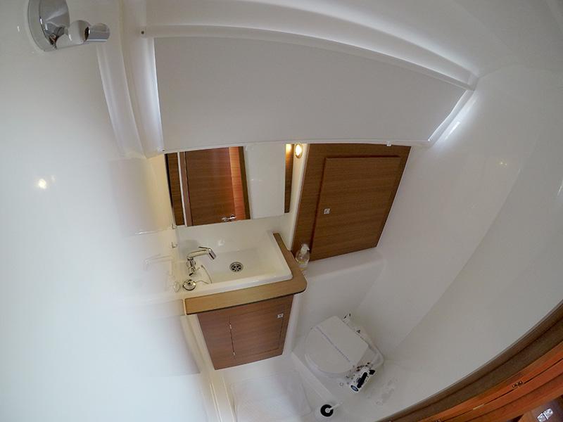 Book yachts online - sailboat - Dufour 382 GL - Tanja - BT - rent