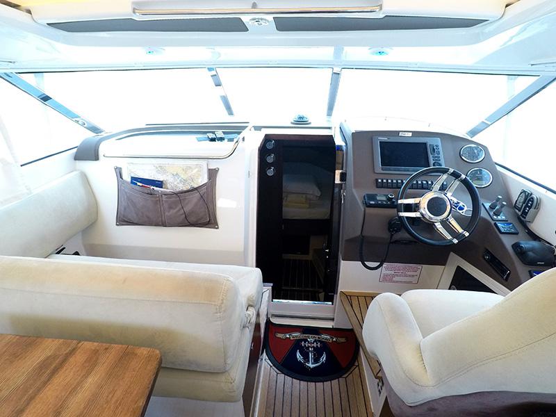 Book yachts online - motorboat - Marex 370 ACC - Fily (AC, Generator, Bowthruster, Sterntruster) - rent