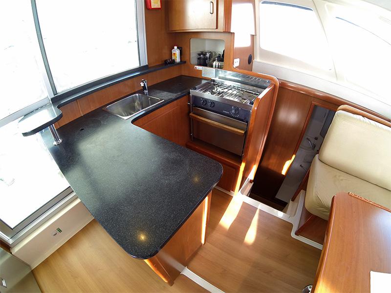 Book yachts online - catamaran - Leopard 38 - Adamus (Solar panel) - rent
