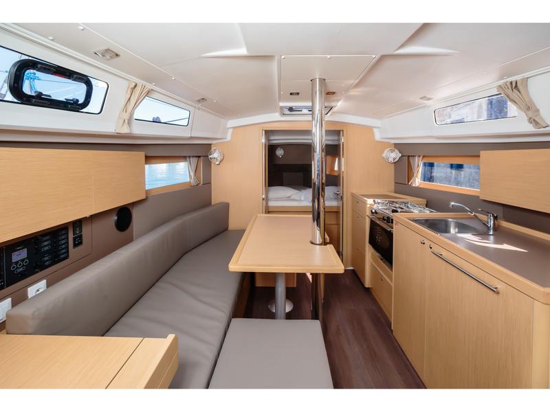 Book yachts online - sailboat - Oceanis 35.1 - New - Comfort line - rent