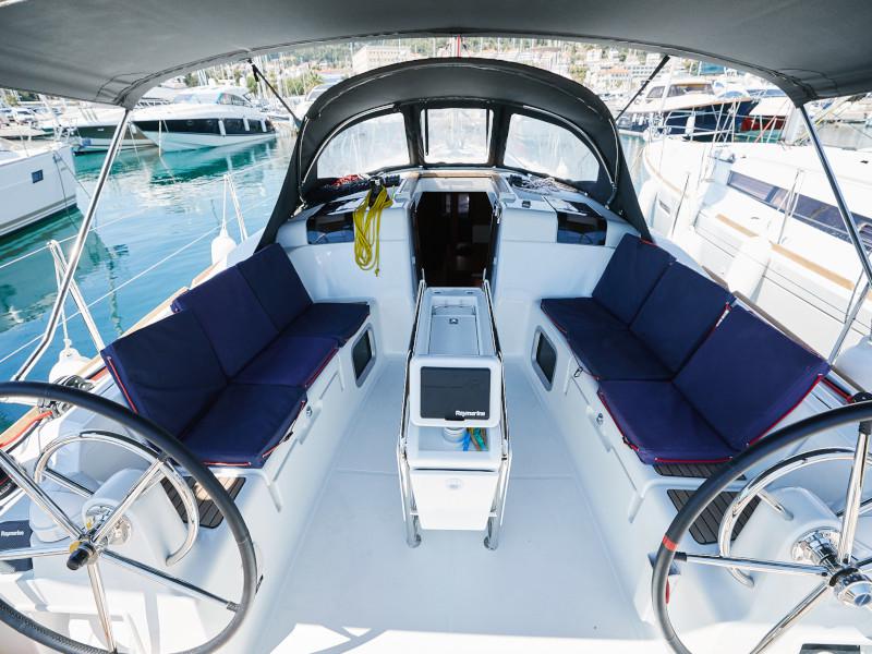 Book yachts online - sailboat - Sun Odyssey 449 - Incognito - rent