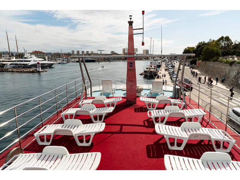 Book yachts online - motorboat - Motoryacht Navigator - Navigator - rent
