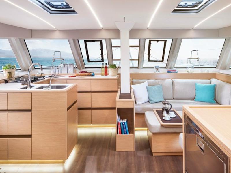 Book yachts online - catamaran - Nautitech 46 Fly A/C &amp; GEN - CABRIO - rent