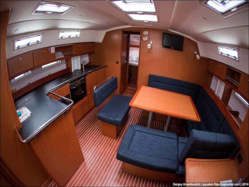 Book yachts online - sailboat - Bavaria Cruiser 45 - Pintula - rent
