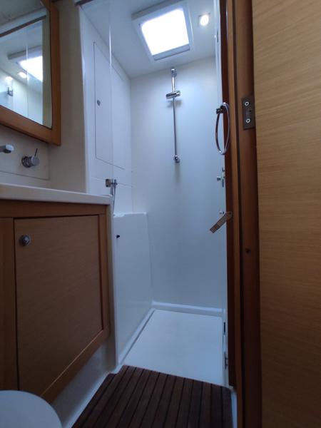 Book yachts online - catamaran - Lagoon 450  Flybridge - Nata - rent