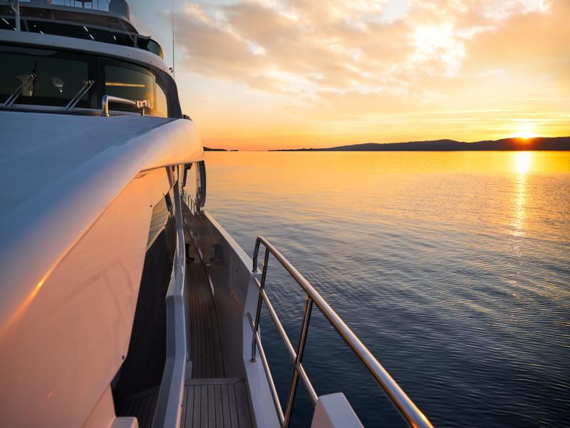 Book yachts online - motorboat - Delfino 93 - Ocean Drive - rent