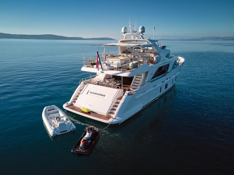 Book yachts online - motorboat - Delfino 93 - Ocean Drive - rent