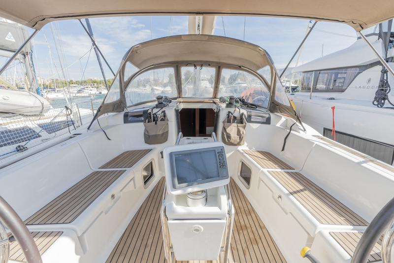 Book yachts online - sailboat - Sun Odyssey 439 - ATHINA - rent