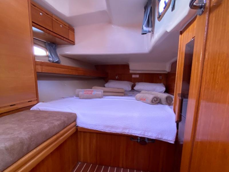 Book yachts online - sailboat - Bavaria 46 - Esperanza - rent