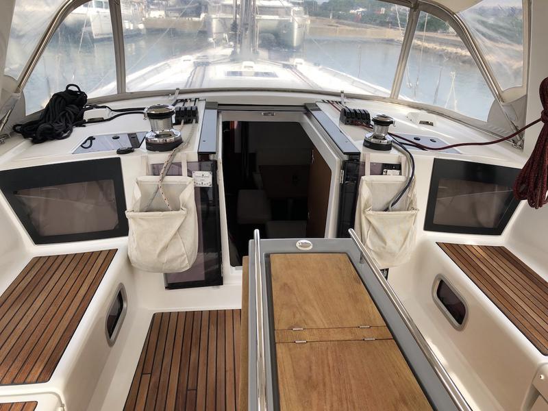 Book yachts online - sailboat - Oceanis 45 - HACHE - rent