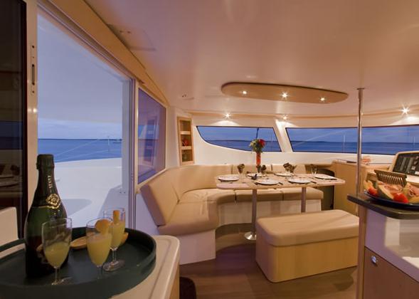 Book yachts online - catamaran - Salina 48 - PASO DOBLE - rent