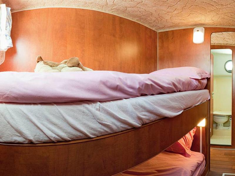 Book yachts online - motorboat - Sedan 1160 - HARMONIE 2 FR - rent