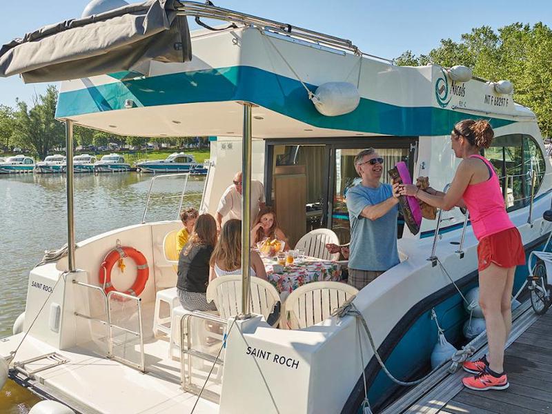 Book yachts online - motorboat - Sixto Fly C - LUTZELBOURG FR - rent