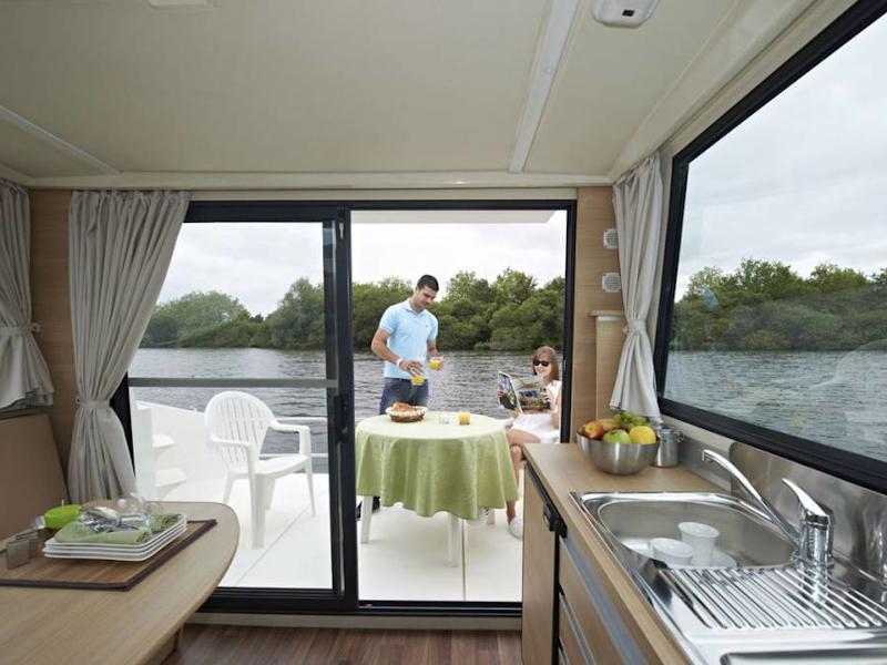 Book yachts online - motorboat - Sedan Primo - MUTZIG FR - rent