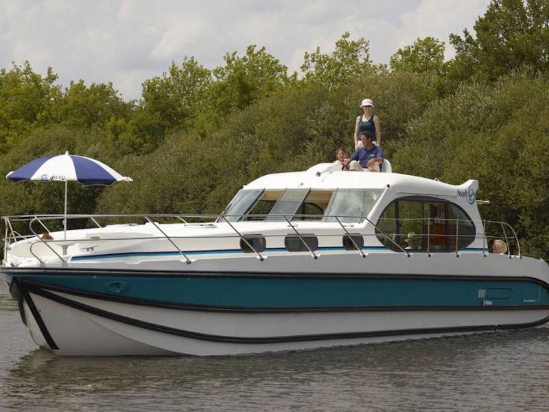 Book yachts online - motorboat - Estivale Sixto - LAURAC FR - rent