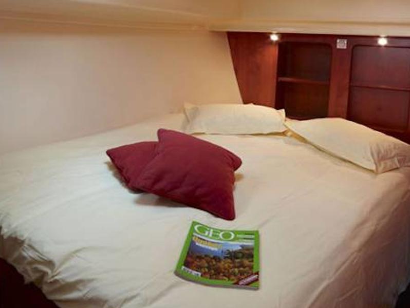 Book yachts online - motorboat - Estivale Octo - ISSEL FR - rent