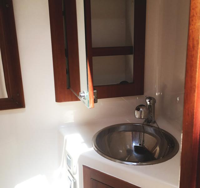 Book yachts online - sailboat - Salona 42 - Ramande - rent