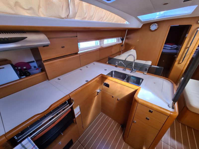Book yachts online - sailboat - Jeanneau 53 - Makemo - rent