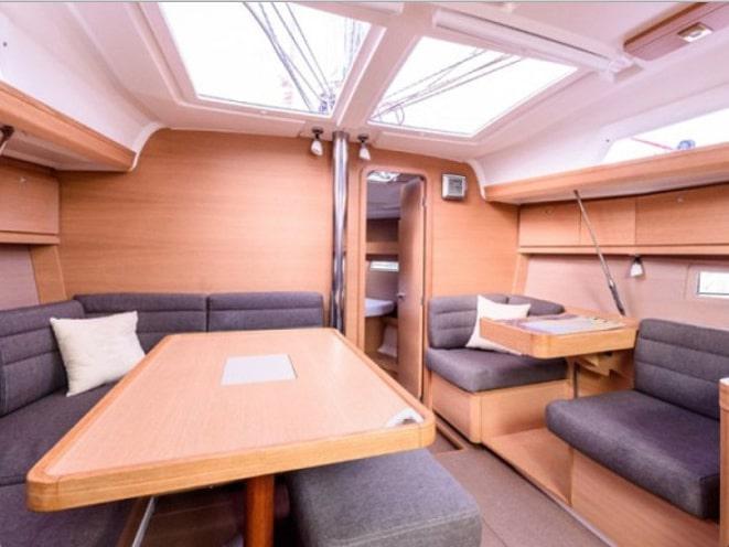 Book yachts online - sailboat - Dufour 410 Grand Large 8 - Geronimo - rent
