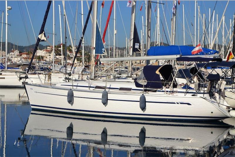 Book yachts online - sailboat - Bavaria 36 - Altair - rent