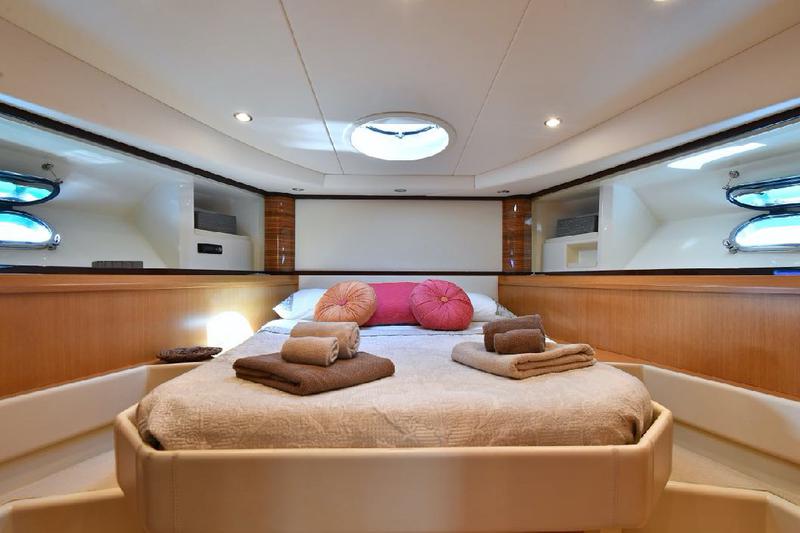 Book yachts online - motorboat - Sanico 60 - nessun nome - rent