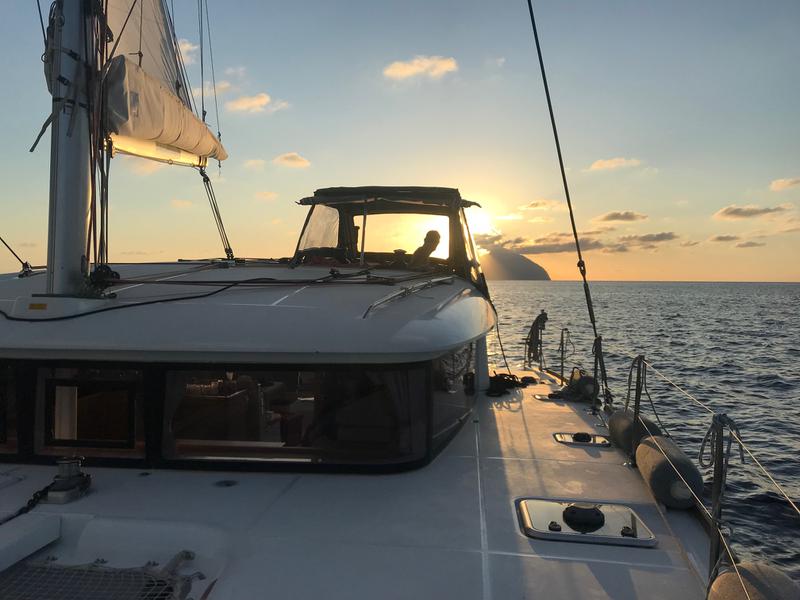 Book yachts online - catamaran - Lagoon 400 S2 - Caciarda - rent