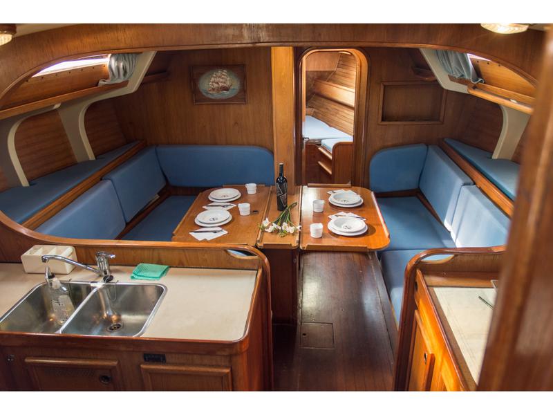 Book yachts online - sailboat - Sun Legende 41 - Alexandra - rent