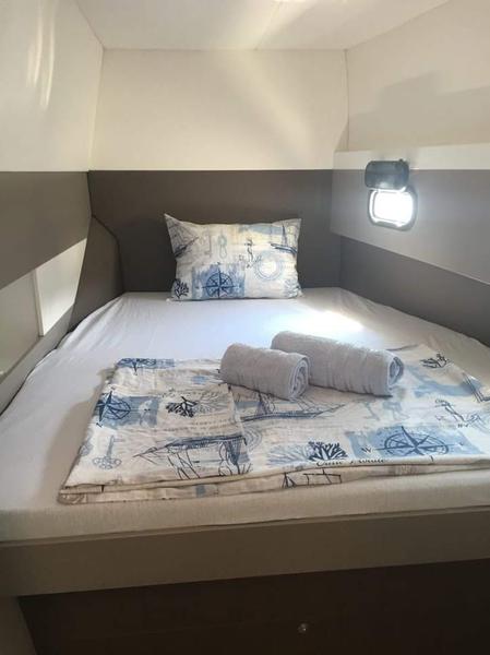 Book yachts online - catamaran - Bali 4.1 - Iris (Water Maker, Solar panels, Fans in all cabins) - rent
