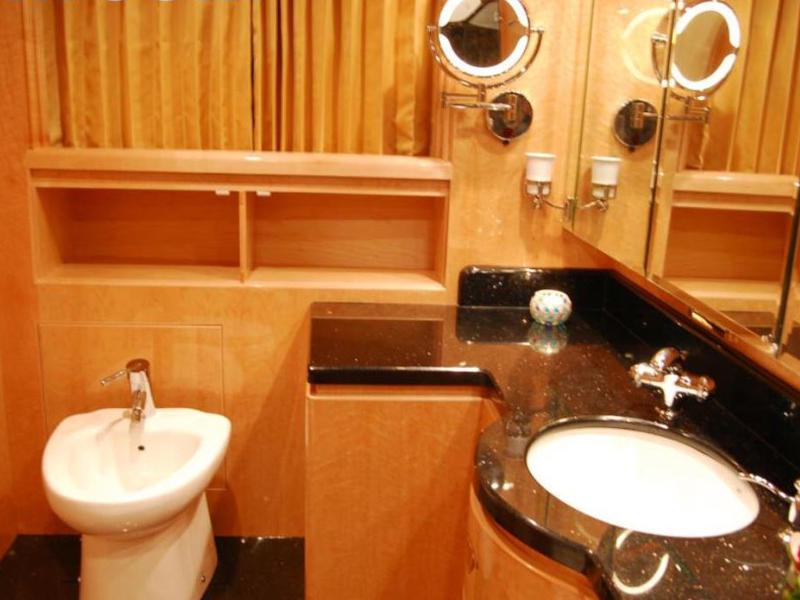 Book yachts online - motorboat - Motoryacht - LADY EILEEN II - rent