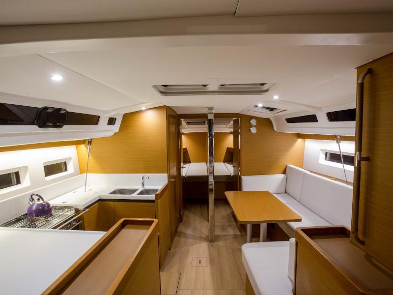 Book yachts online - sailboat - Sun Odyssey 440 - Ocean Song - rent