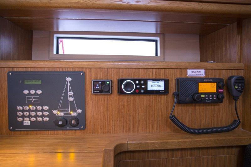 Book yachts online - sailboat - Bavaria 41 Cruiser - INSTAGRAM - rent