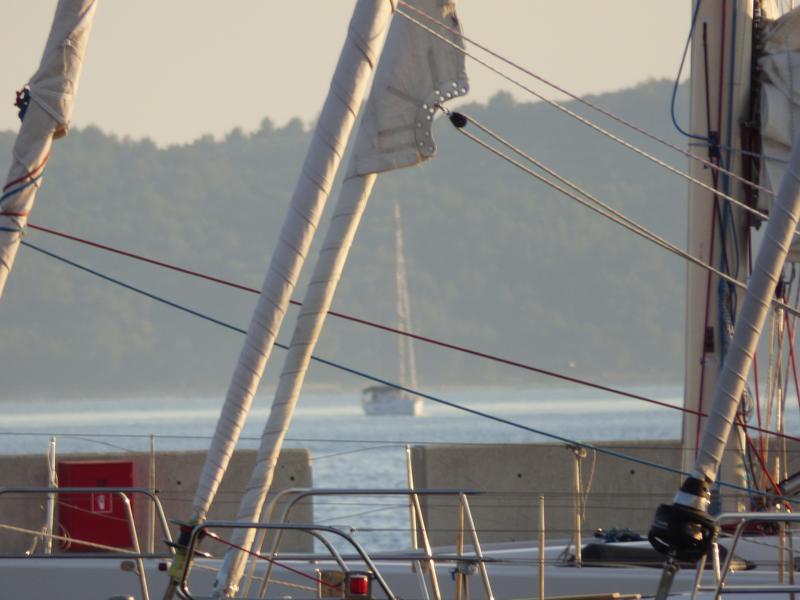 Book yachts online - sailboat - Dufour 460 Grand Large 3 cabin - Rockstar  - rent