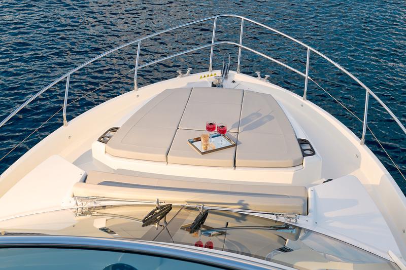 Book yachts online - motorboat - Absolute 50 Fly - VivaLaVida - rent