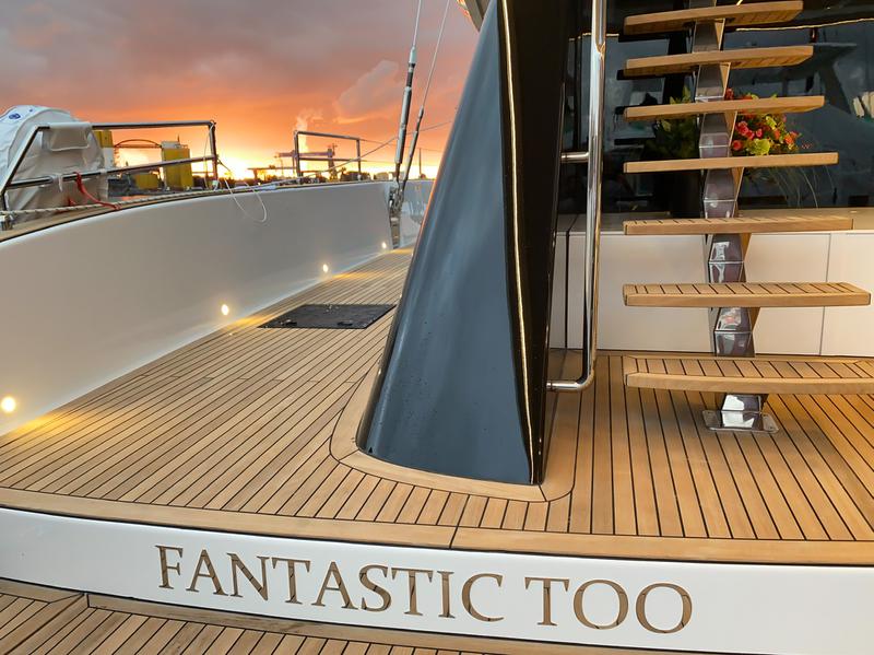 Book yachts online - catamaran - Sunreef 80 - Fantastic Too - rent
